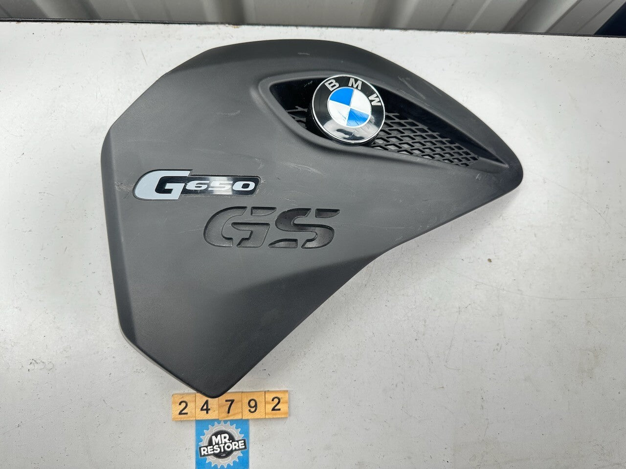 BMW G650GS 2010-16 Left Lateral Trim Plaque Holder Tank Cover