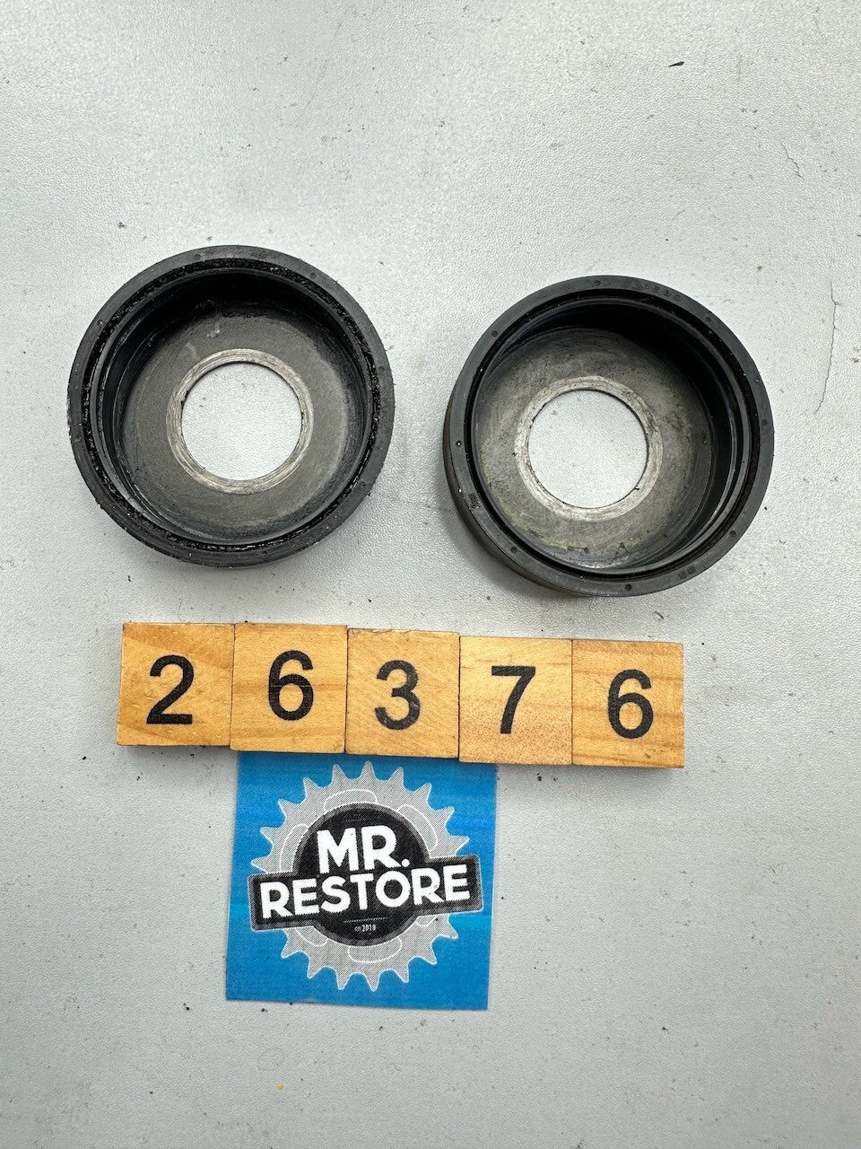 Yamaha XJR1300 TRX850 R1 YZF1000R YZF600R TDM900 Pair of  Thrust Covers