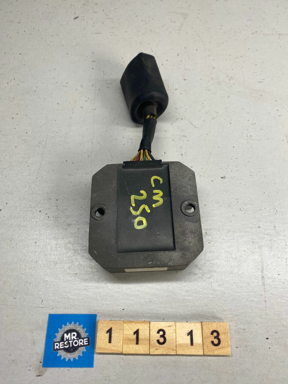 Honda CM250 Regulator Rectifier OEM 