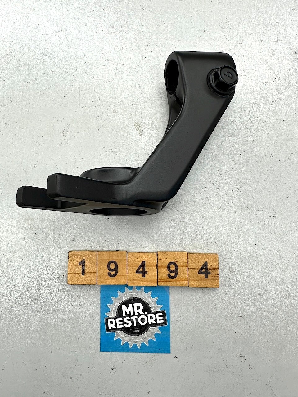 Kawasaki GT550 GT750 R/H OEM Handlebar Holder - Repainted 46012-1029