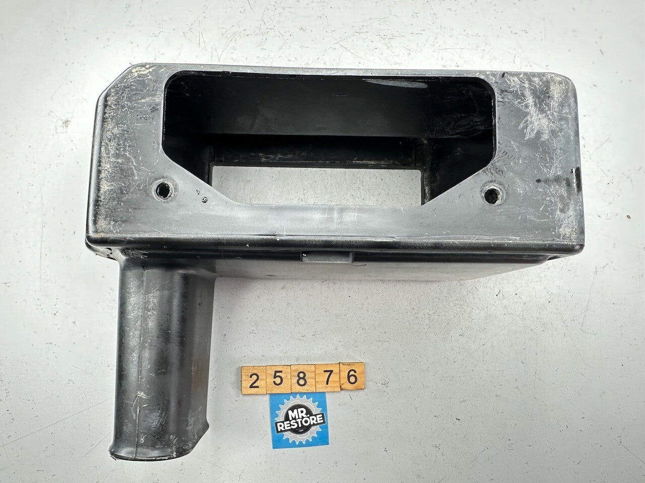 Kawasaki Z1300 KZ1300 '79-82' Air Cleaner Rear Case Box 11011-1023