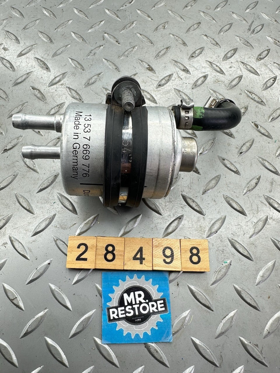 BMW G650GS 2008-16  F650GS 1999-07 Fuel Filter With Pressure Regulator & Clamp