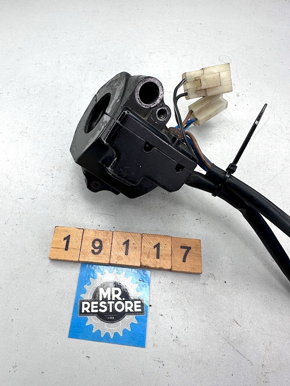 Yamaha RZ250 RZ350 RD250LC RD350LC YPVS R/H Handlebar Switch 29L-83975