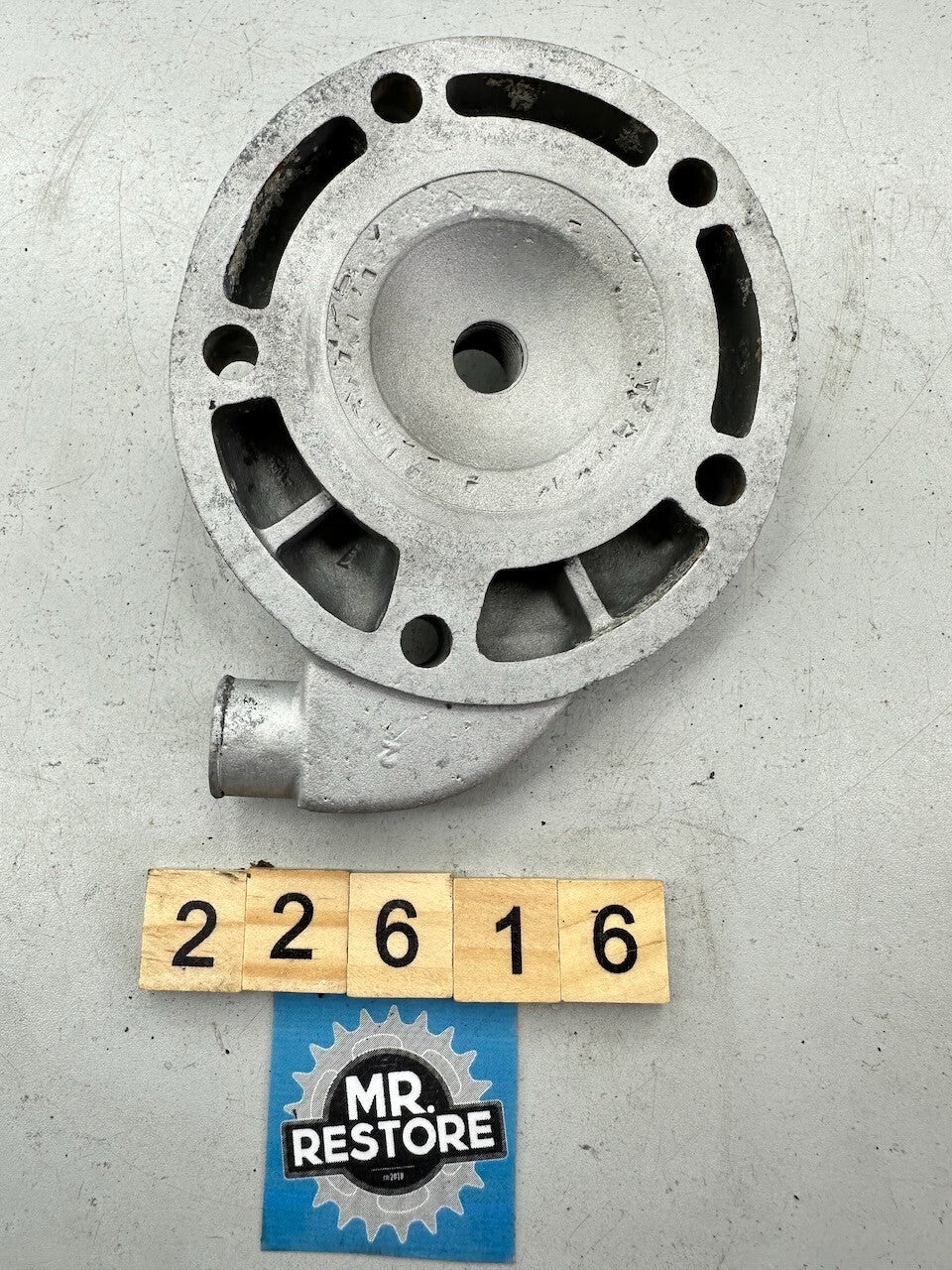 Yamaha YZ125K YZ125L 1983-84 OEM Cylinder Head (24X) 24X-11111-00