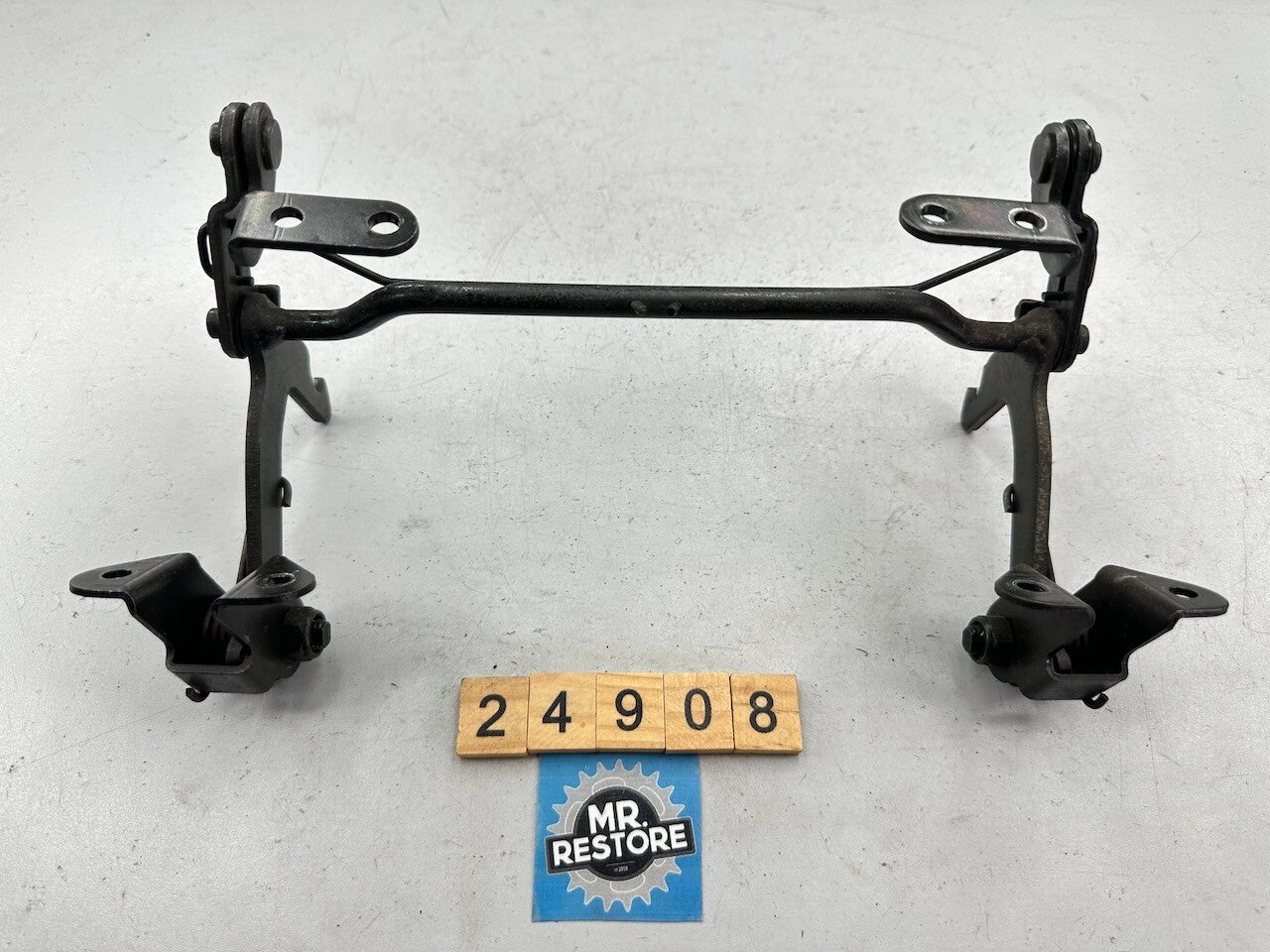 Yamaha V-Max 1200 VMX12 '85-03' Seat Latch Mechanism