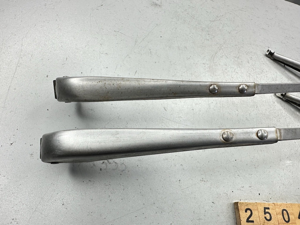 Suzuki LJ50 Pair of Window Wipers (Look OEM with Japanese Blades)