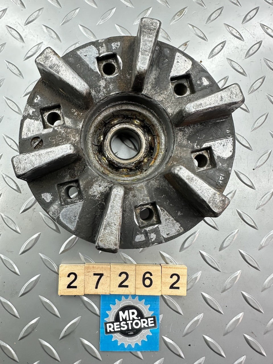 Suzuki SP370 SP400 Sprocket Mounting Drum Hub Cush Drive 64611-32420