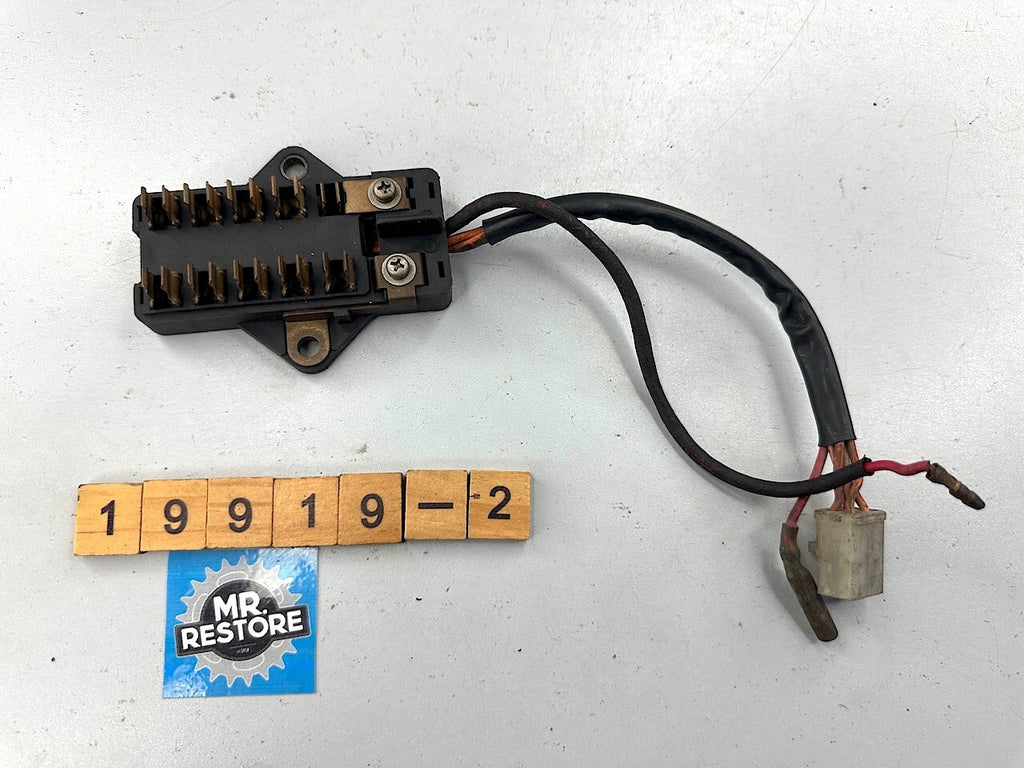 Suzuki GSX1000 GSX750 GS1000 GS850 Fuse Box 36740-49200