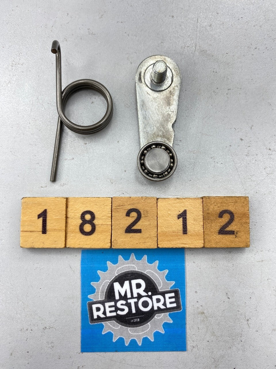 BMW K1200 R1200 R900 RT S GS R - Locking Lever & Spring 23007681535