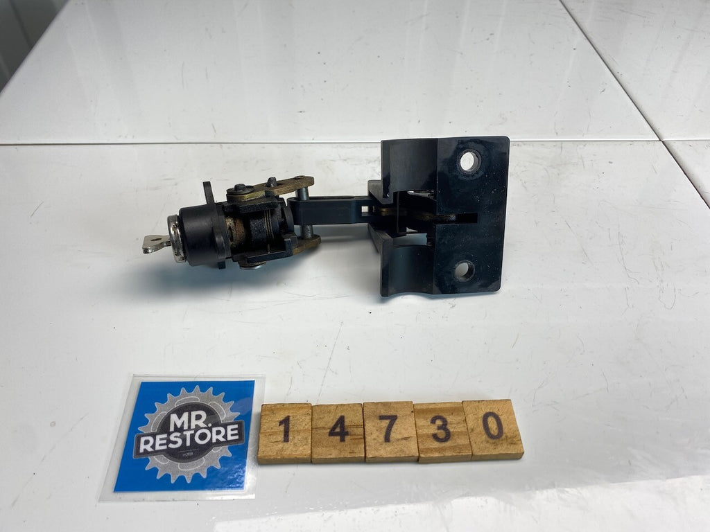 BMW R1100S 259S Seat Latch Rear & BMW Key 1998-05 - 52532328565