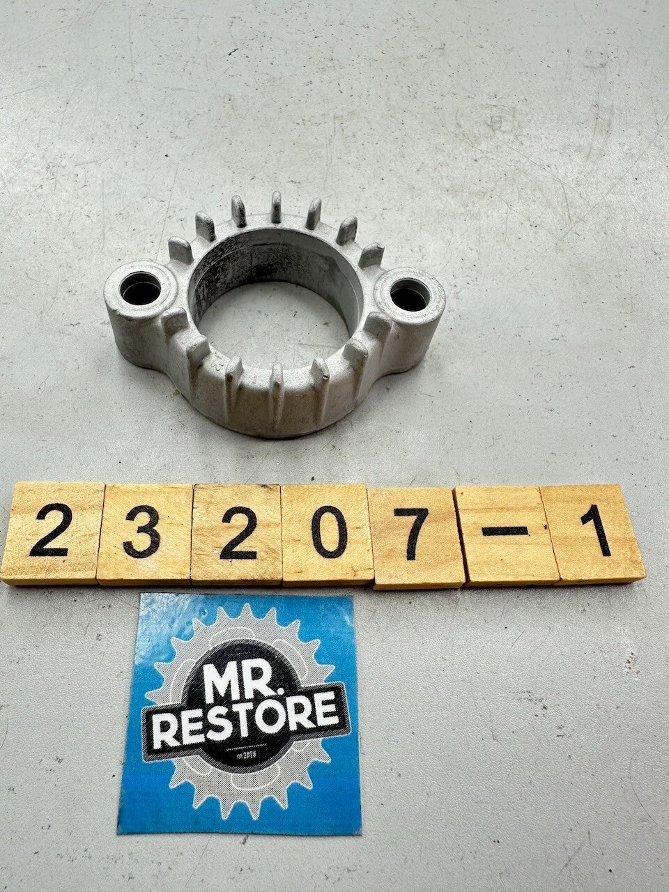 Suzuki GSXR750 GSX550 GSX500 OEM Exhaust Ring Nut Flange Joint Clamp 14182-31302
