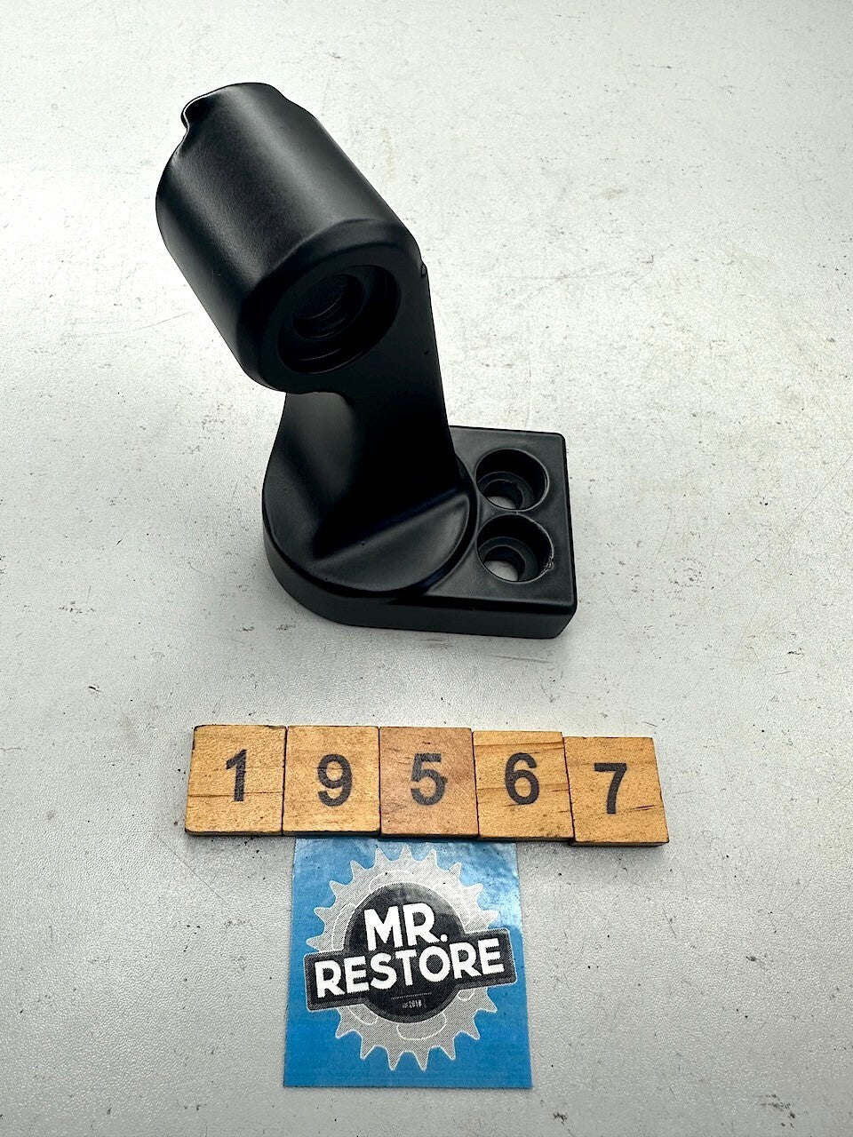 Kawasaki GPX250R EX250 Ninja R/H Handlebar Holder 46012-1184