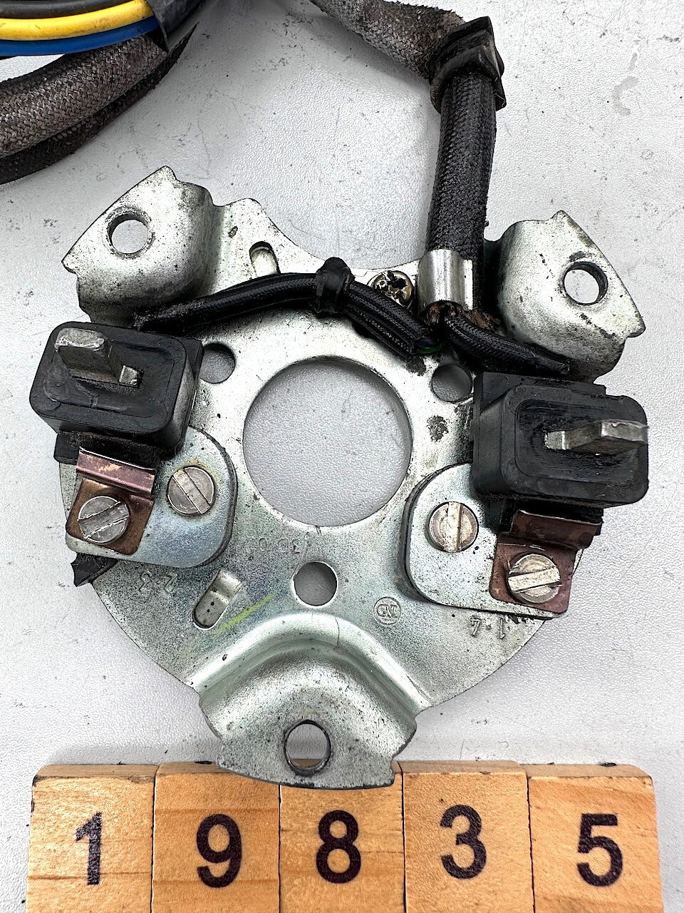Suzuki GSX1100 GS1150 Pulse Pickup Signal Generator Stator 33110-49421