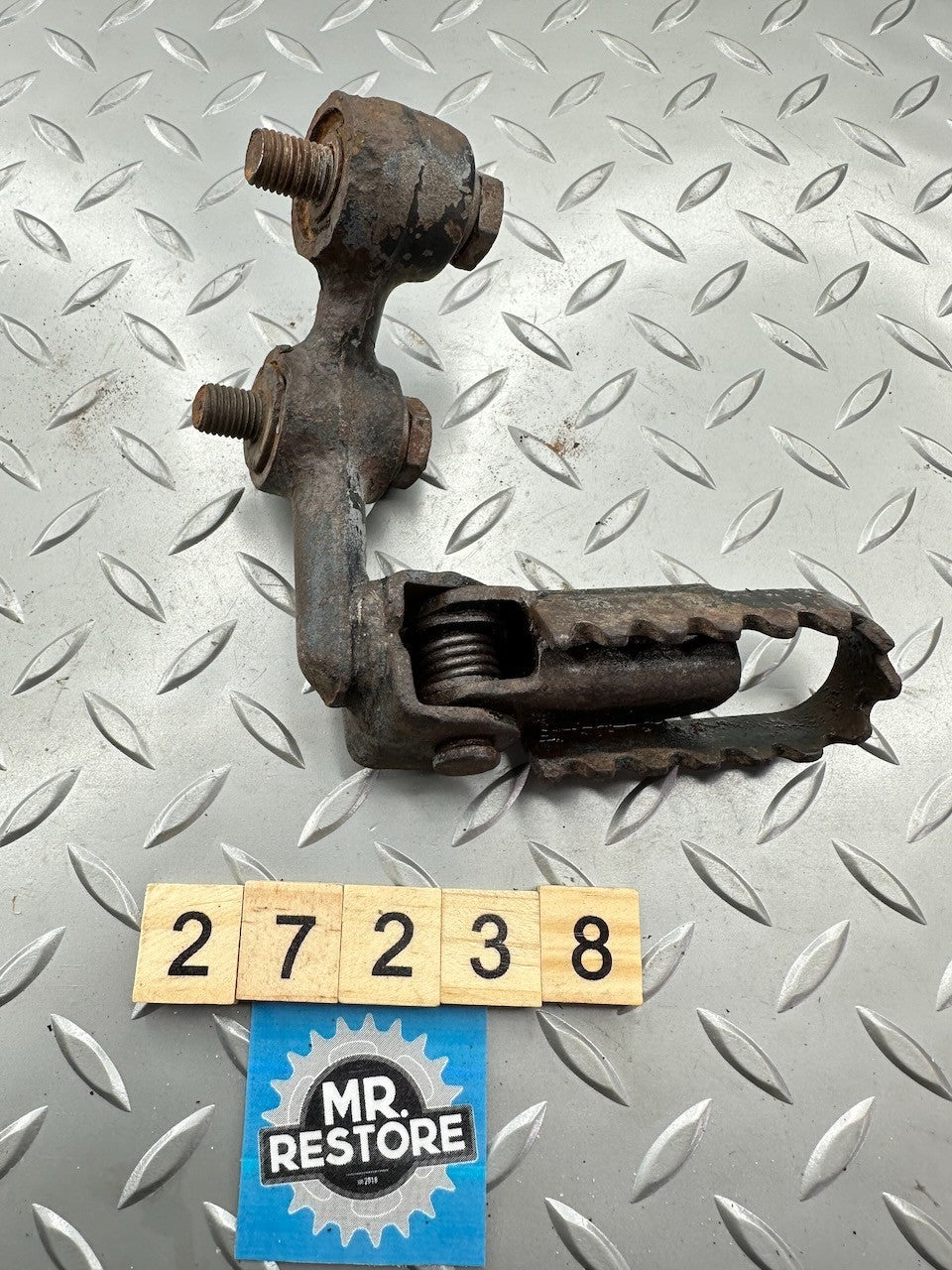 Suzuki SP370 78-79 Left Riders Foot Rest Peg & Bracket 43520-32400  43560-29300
