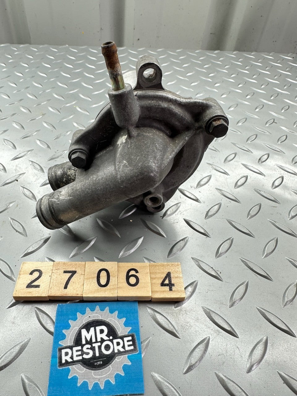 Honda CBR250RR CBR250R MC22 MC19 Water Pump 19200-KY1  19200-KY1-000