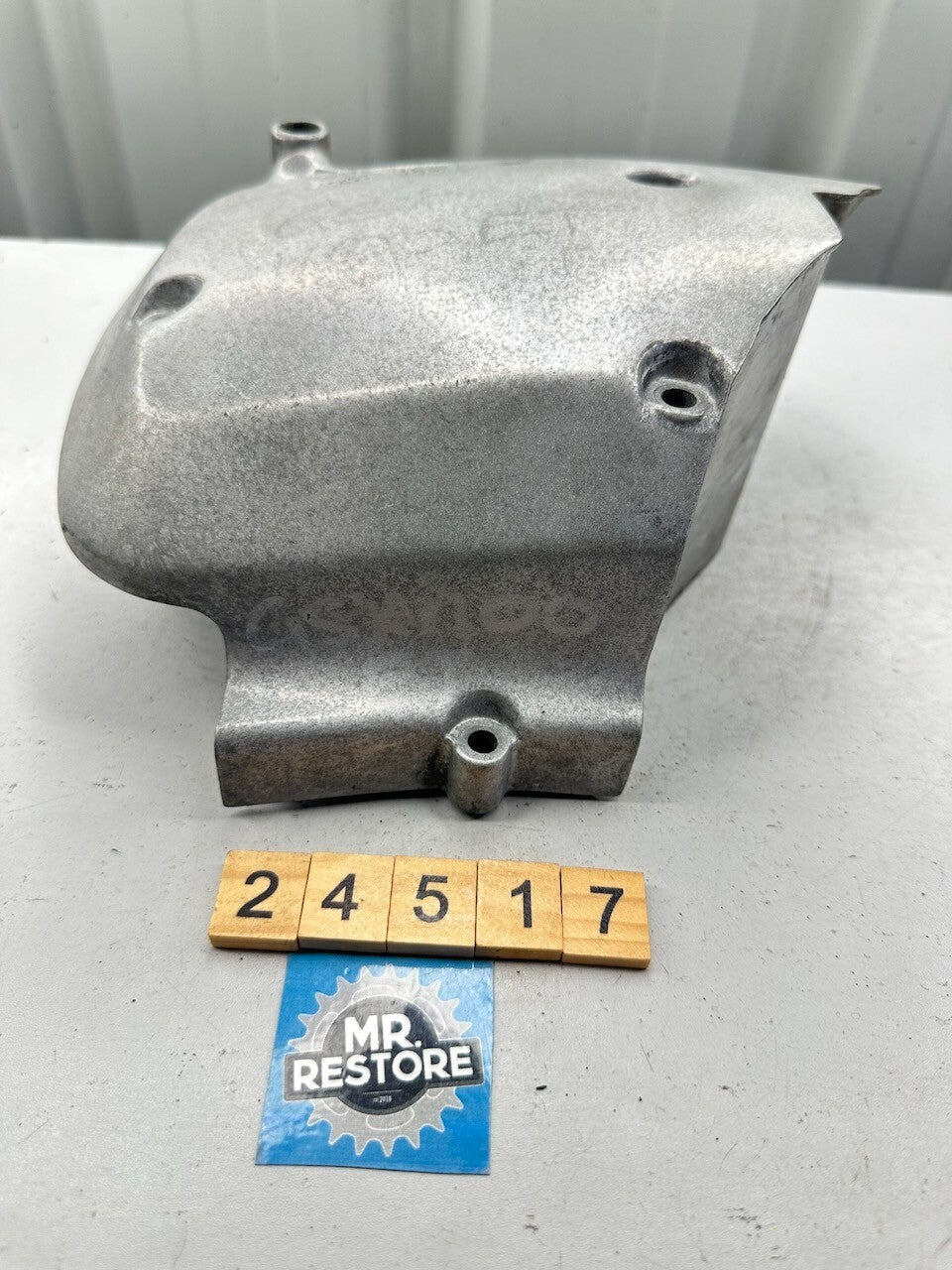 Suzuki GSX1100 GSX1000 GSX750 Engine Sprocket Cover 11360-49201