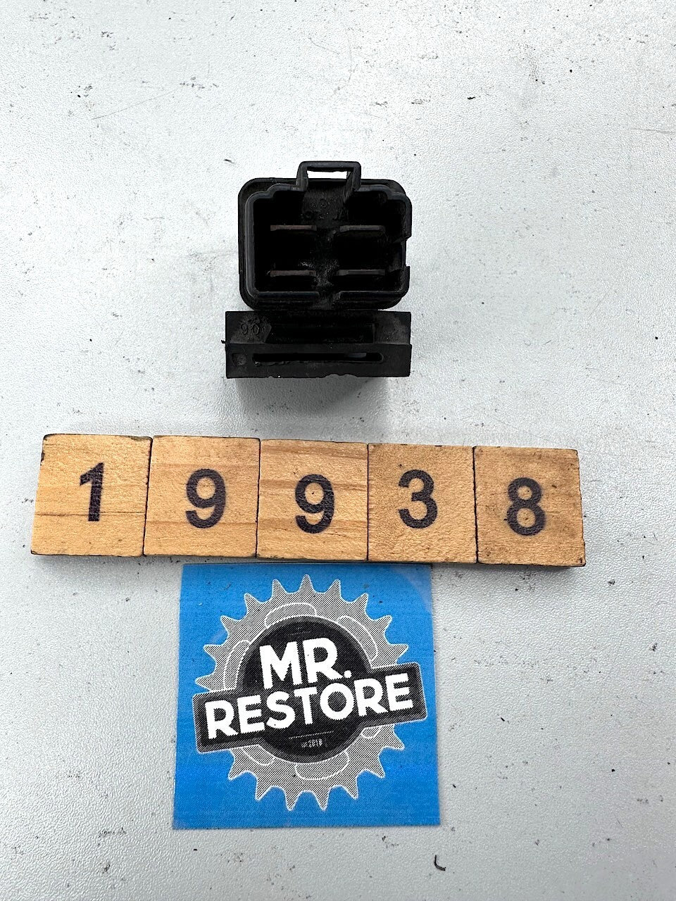 Suzuki GSXR1100 GSXR750 Side Stand Switch Relay Omron G8MS-S30 37840-06B10