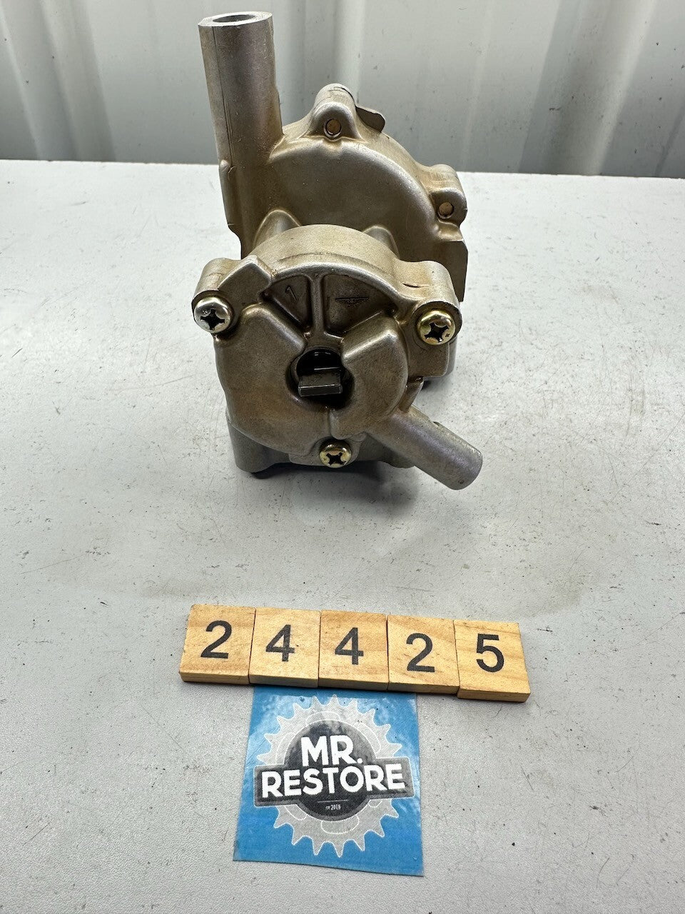 Triumph Daytona Speed Triple Sprint Trident Tiger Trophy - Oil Pump