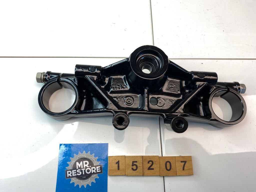Suzuki RG250 Steering Stem Head 1986 Re-painted