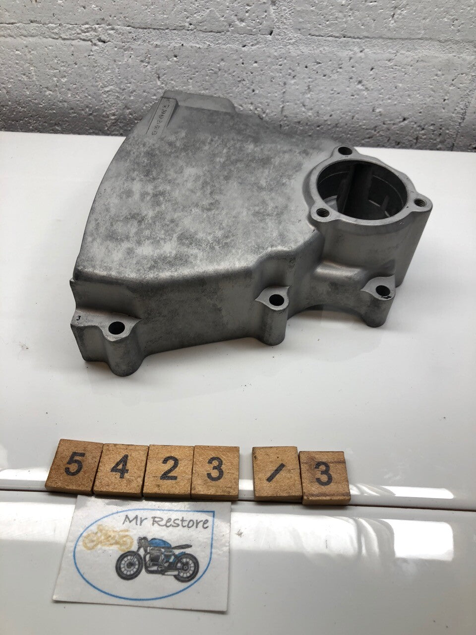 Kawasaki GPZ900R GPZ750R ZX900 Chain Cover  14026-1173 (bead blasted)