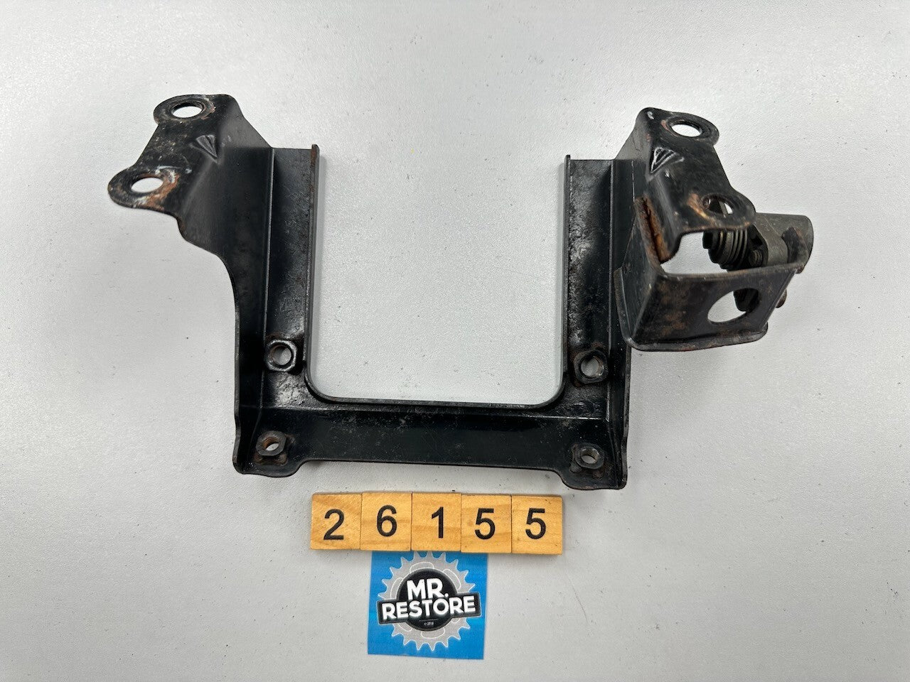 Kawasaki ZX750 F Ninja 750 R GPX750 Tail Grip Bracket & Lock (no key) 11045-1285