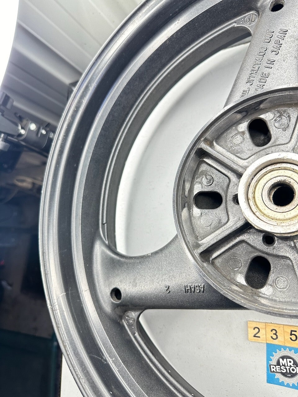 Suzuki GSF250 Bandit Rear Wheel 17x4.00 BJZ
