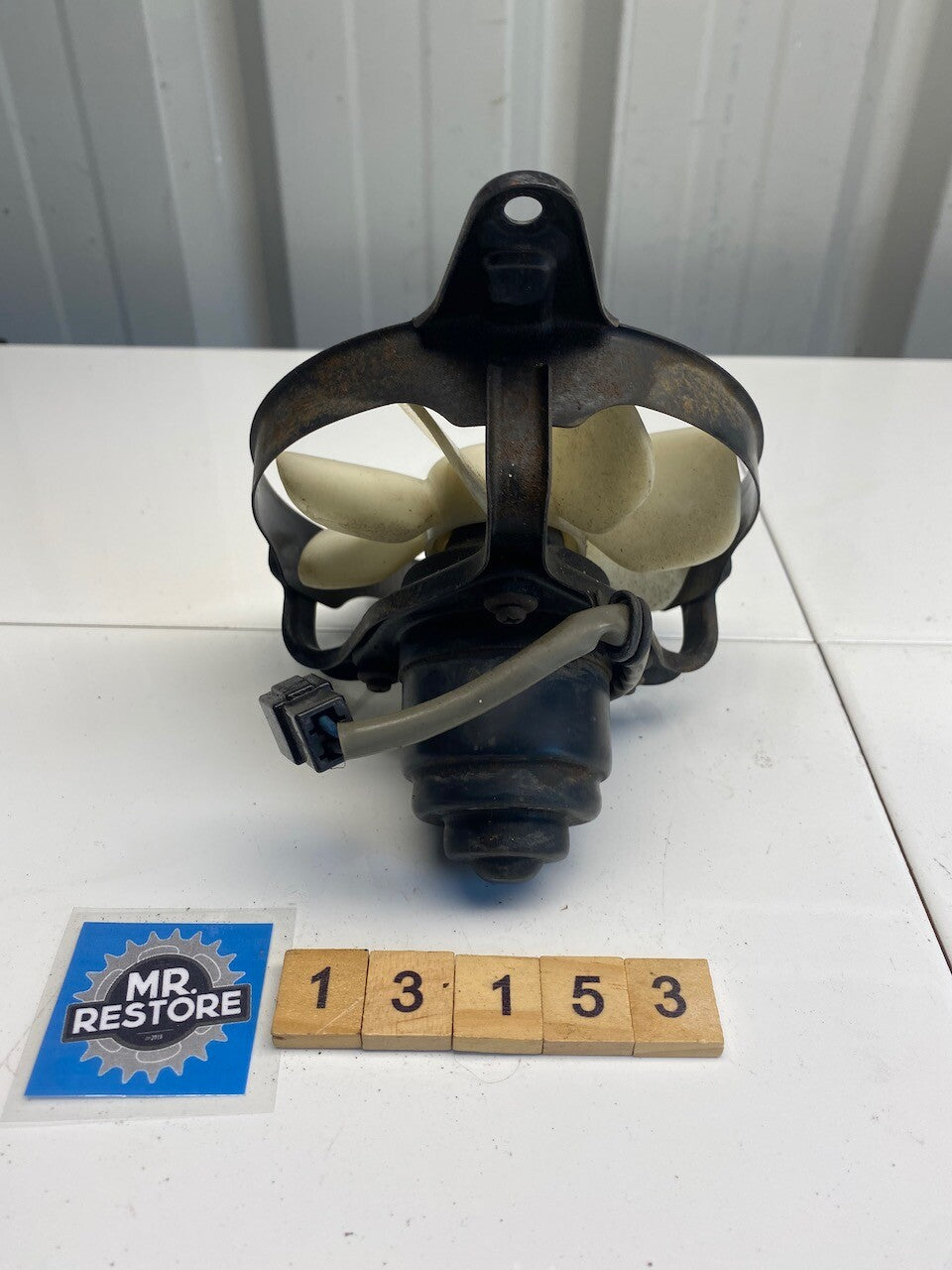 Yamaha FZR250 2KR 3HX 1987-1988 Radiator Blower Cooling Fan 1HX-12405 (tested)