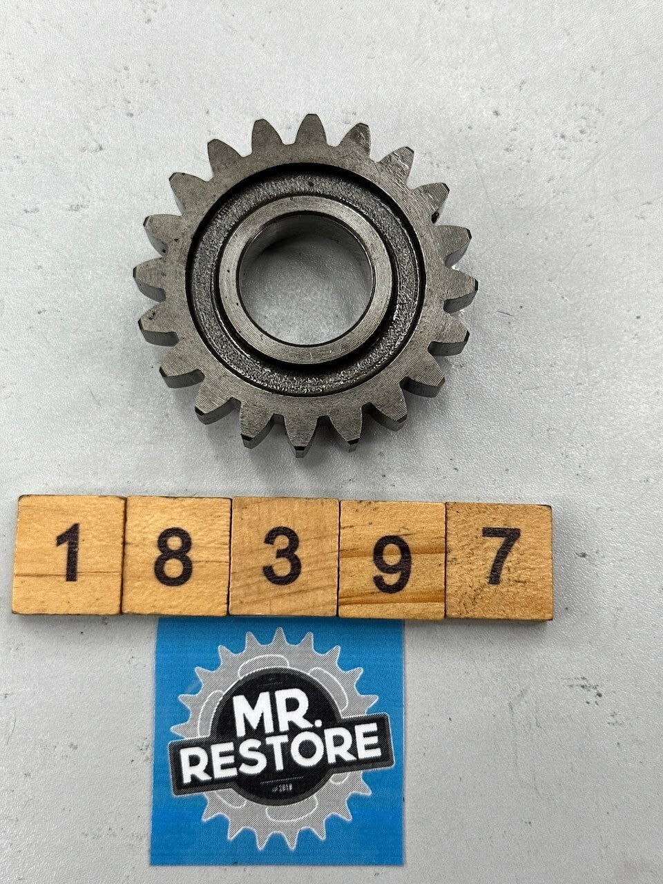 Suzuki GN250 DR250 Transmission 4th Drive Gear (20T) 24241-32400