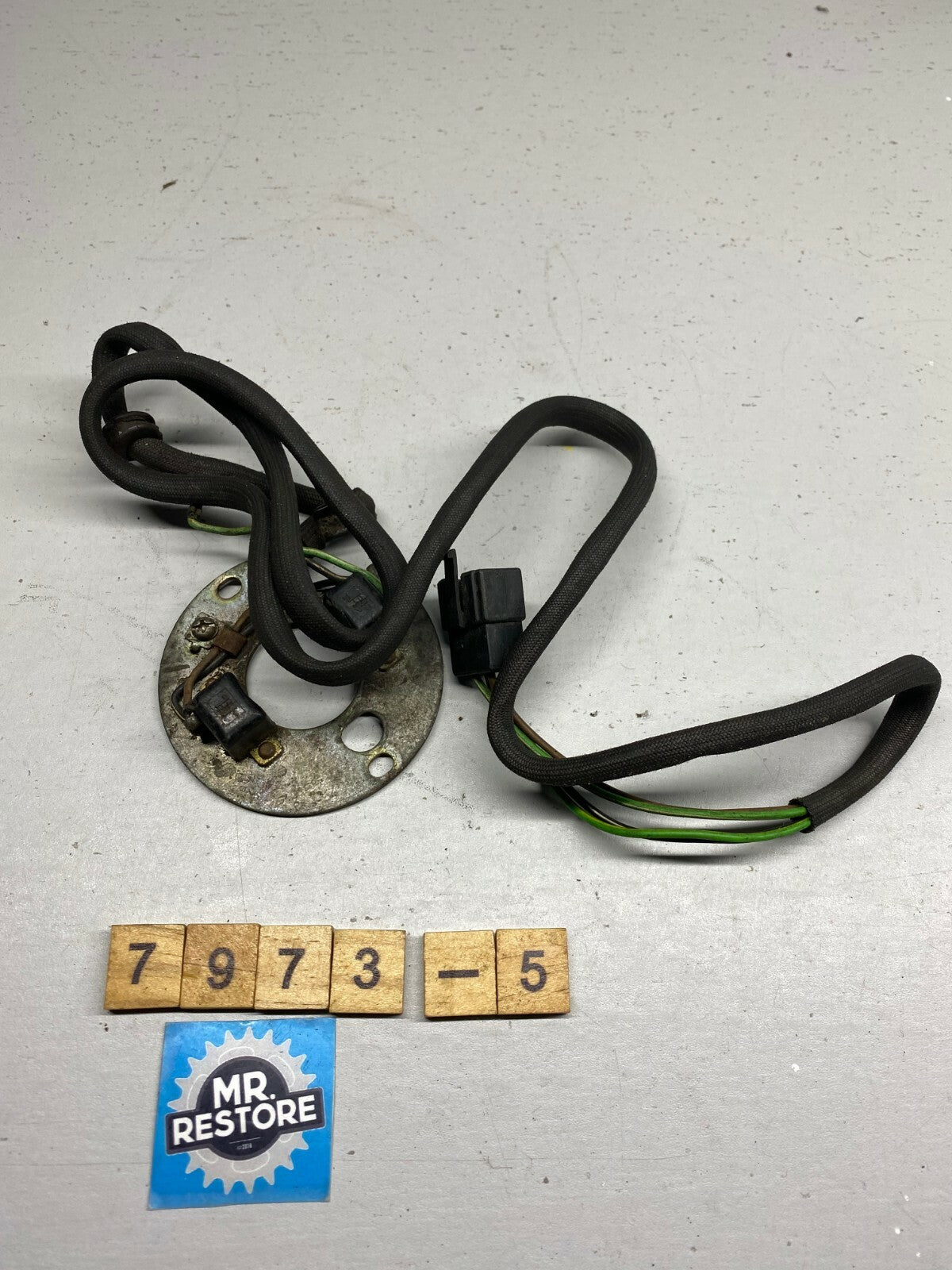 Suzuki GS250 GS450 GSX400 GSX450 Ignition Pulse Pickup Coil 33110-47020
