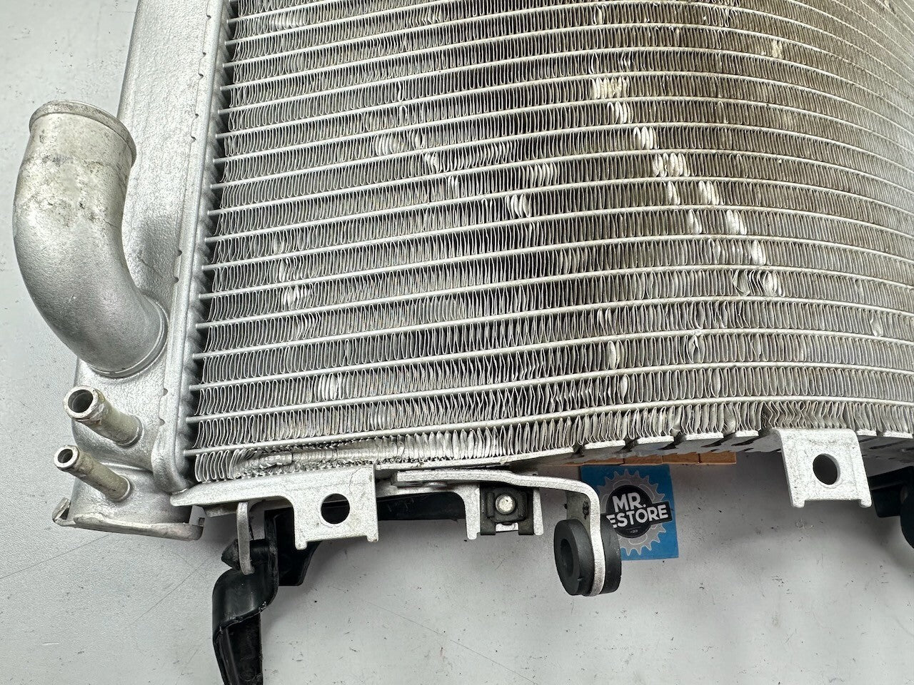 Kawasaki ZXR600 ZX600 ZX6R '98-99' OEM Radiator 39061-1265