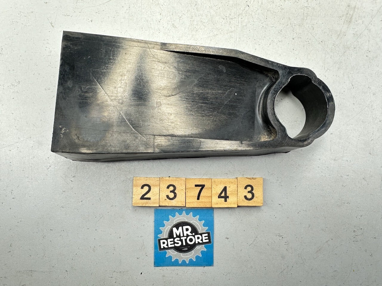 Kawasaki ZZR250 EX500 EX400 EX250 GPZ500 GPZ400 EL250 Chain Slider 55020-1218