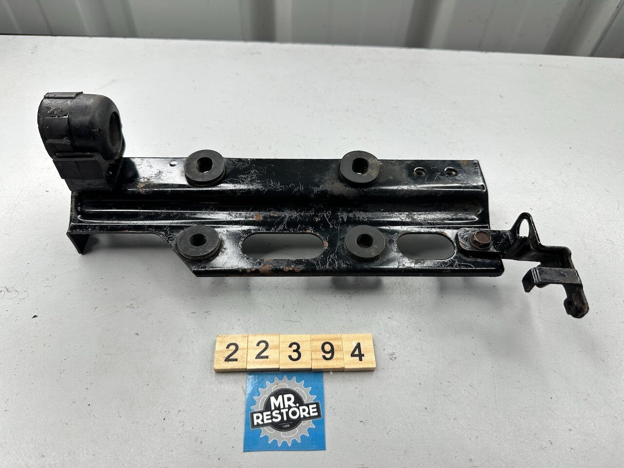 Kawasaki GPZ1000RX ZX1000 1986-88 Battery Case Bracket 11044-1737