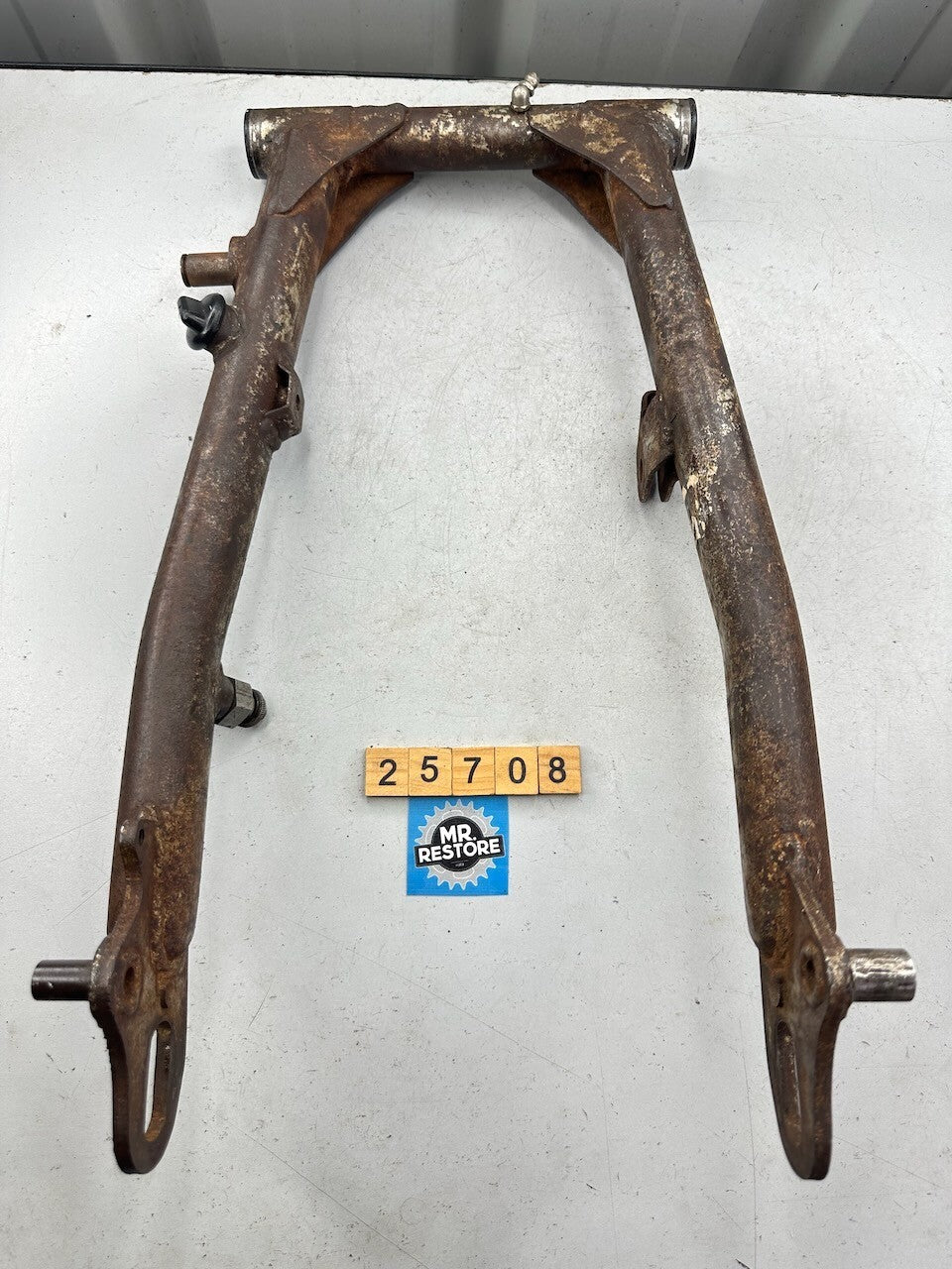 Yamaha TY250 1974 & 1977 Swingarm 493-22110-02-35