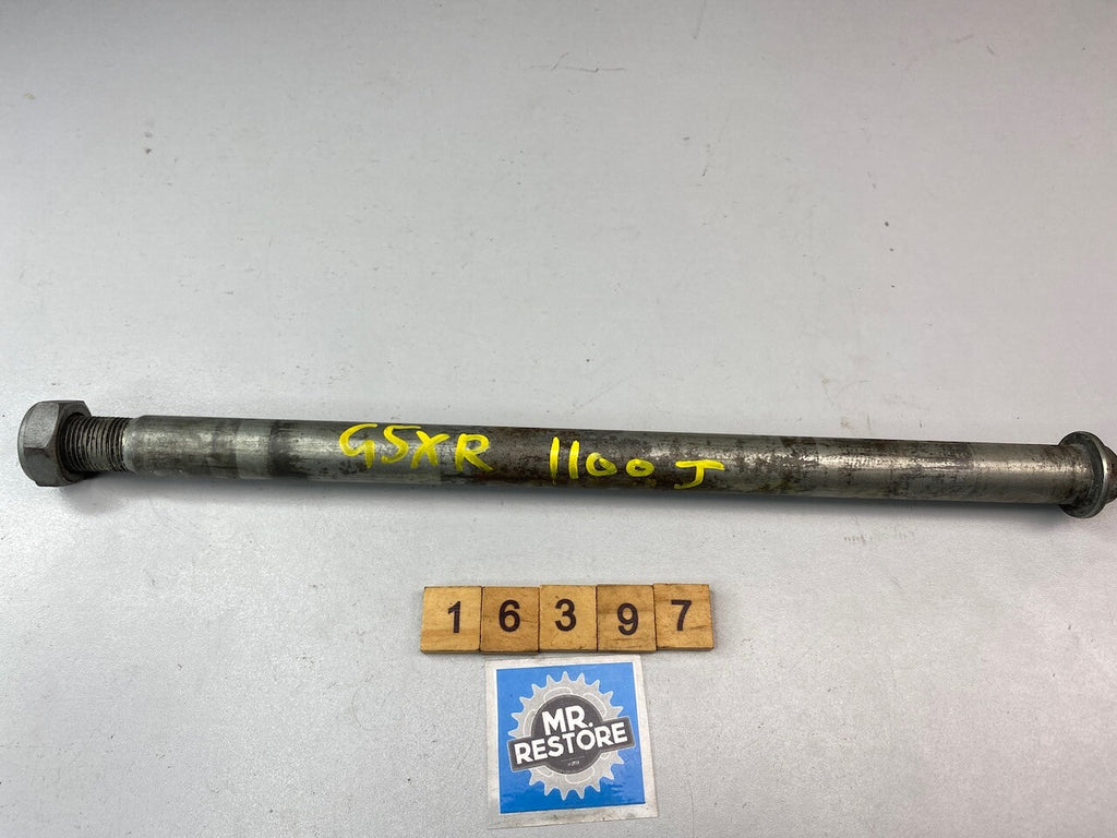 Suzuki GSXR1100 1986-88 Rear Wheel Axle & Nut 64711-06B10