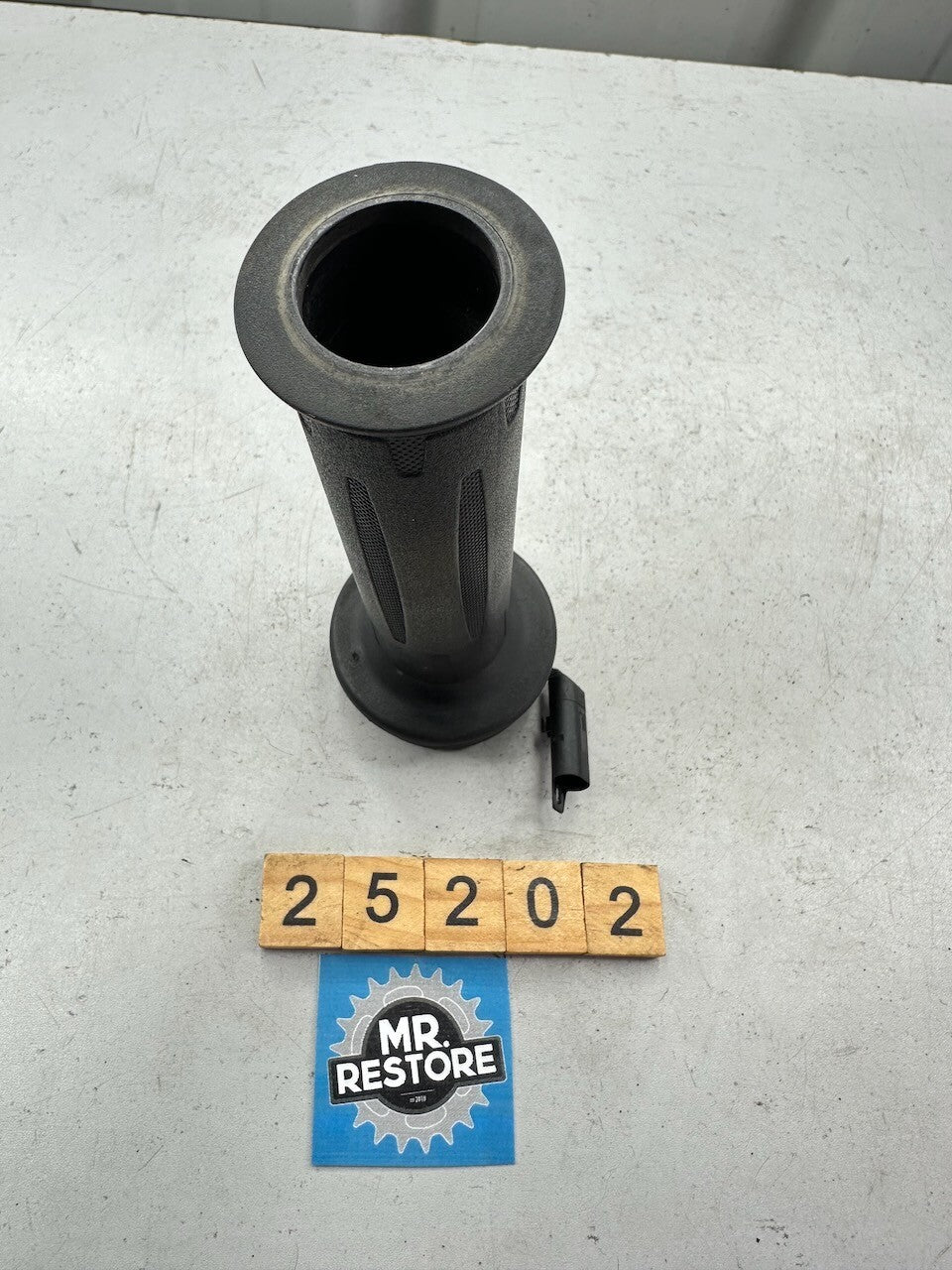 BMW K1300R K1300S K1300GT F800GS F800R G700GS Heated Throttle Grip 61317708228