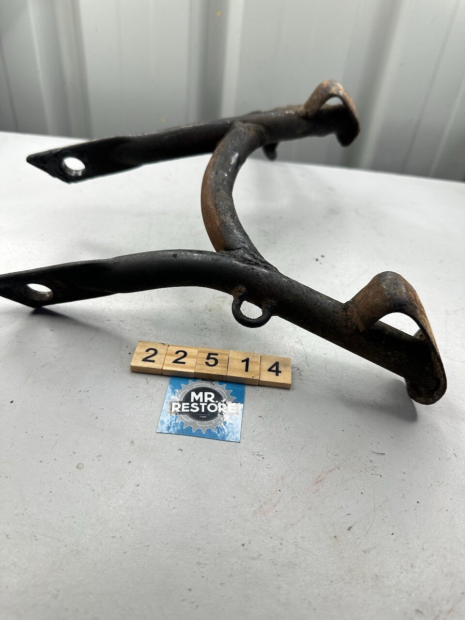 Yamaha XJ600 FJ600 Centre Stand 33M-27111-00-R4