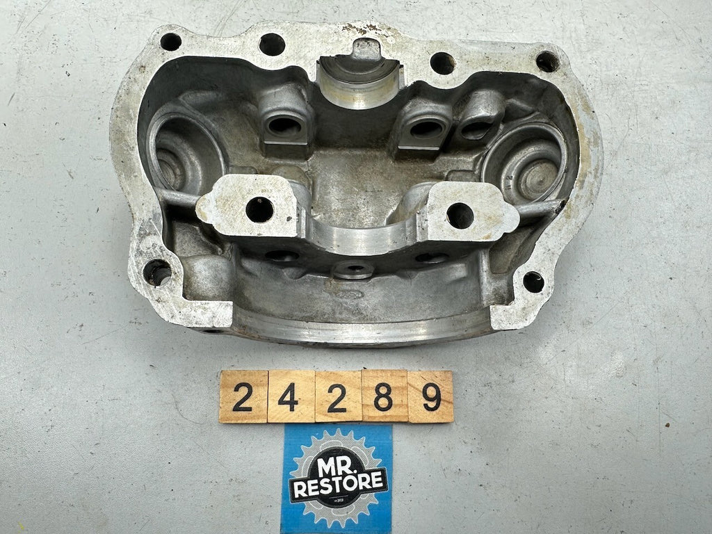Honda XL200 XL185 XR185 Cylinder Head Cover 12000-427-305