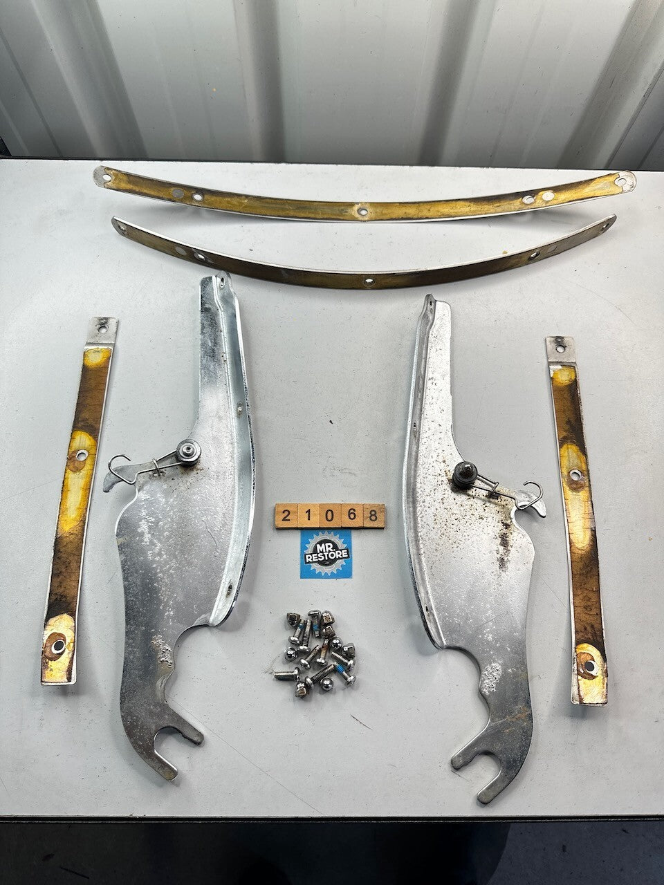 Harley Davidson Heritage Softail Screen Windshield Brackets