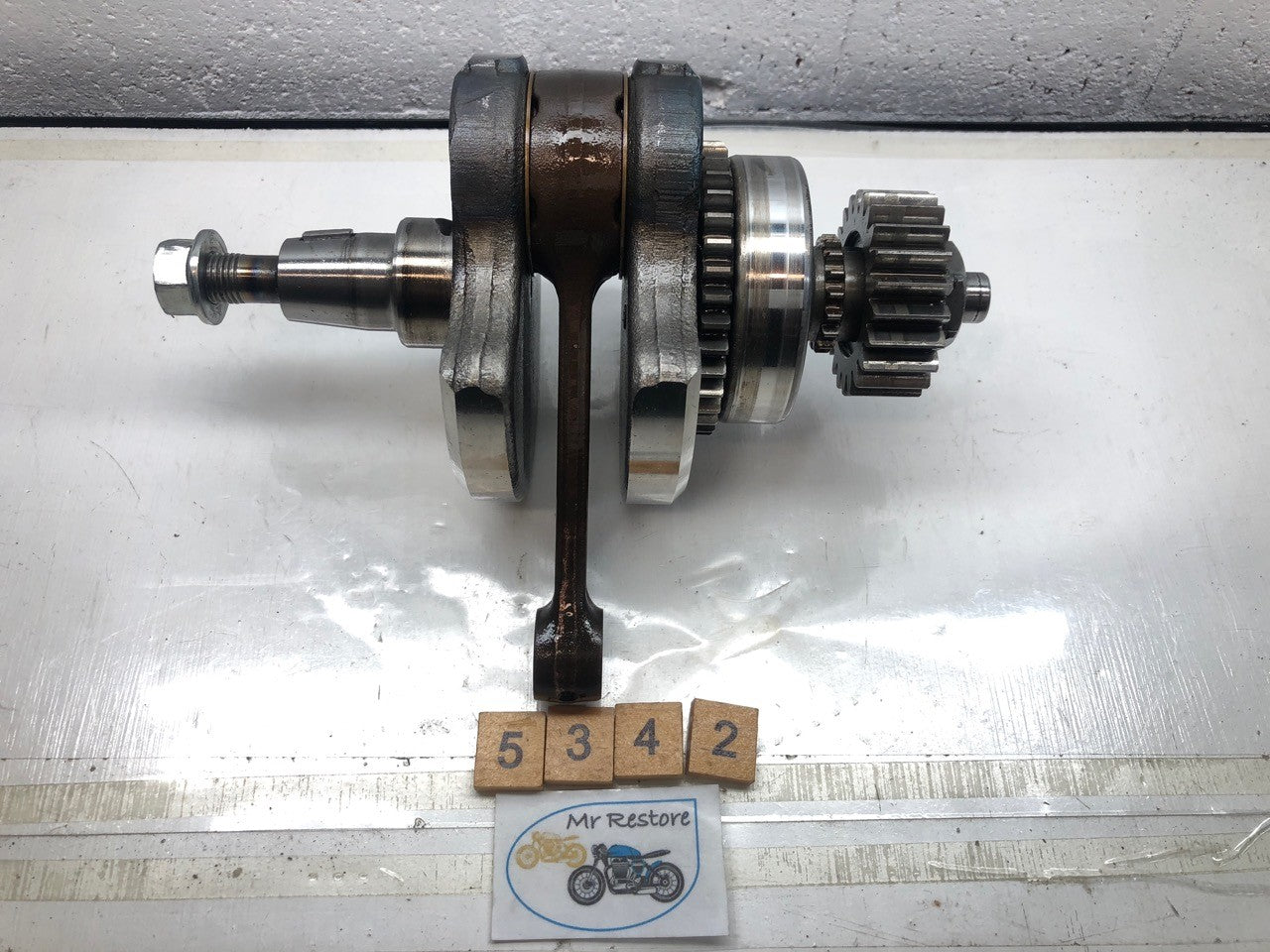 Suzuki DR250 S Crank Shaft & Drive 12200-15D00