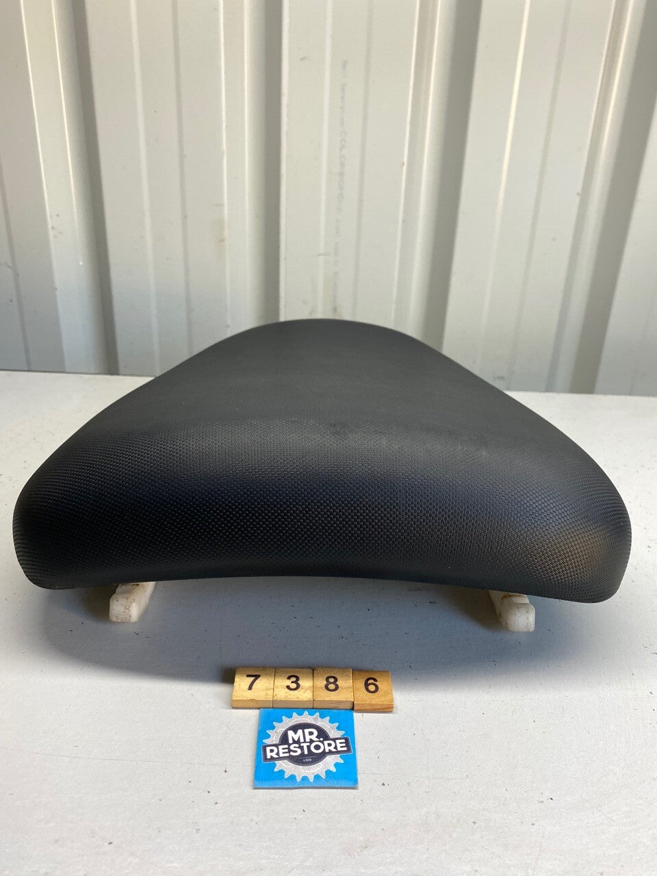 Suzuki GSXR1300 Hayabusa Pillion Seat in VGC