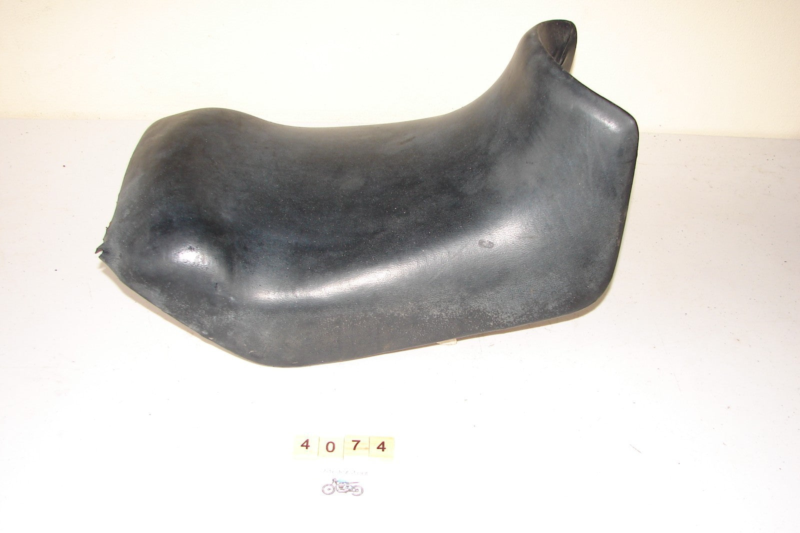 Kawasaki KR250 Seat 53001-1387