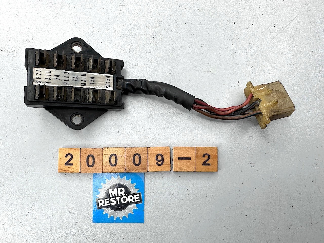 Honda CB550/4 CB400/4 - Fuse Box