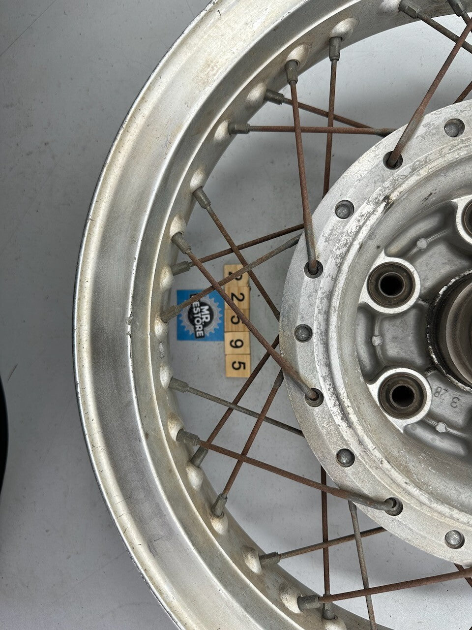 Honda GL1000 Goldwing 1975-77 17 x 2.50 D.I.D Rear Wheel 42601-371-315