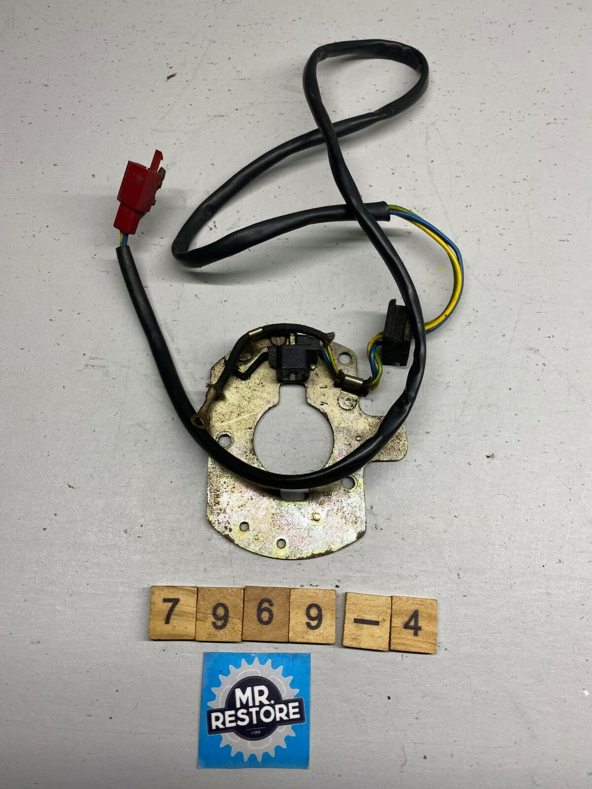 Suzuki GSXR750 GSXR1100 GS Katana etc. Ignition Pulse Pickup Coil 33110-17C00