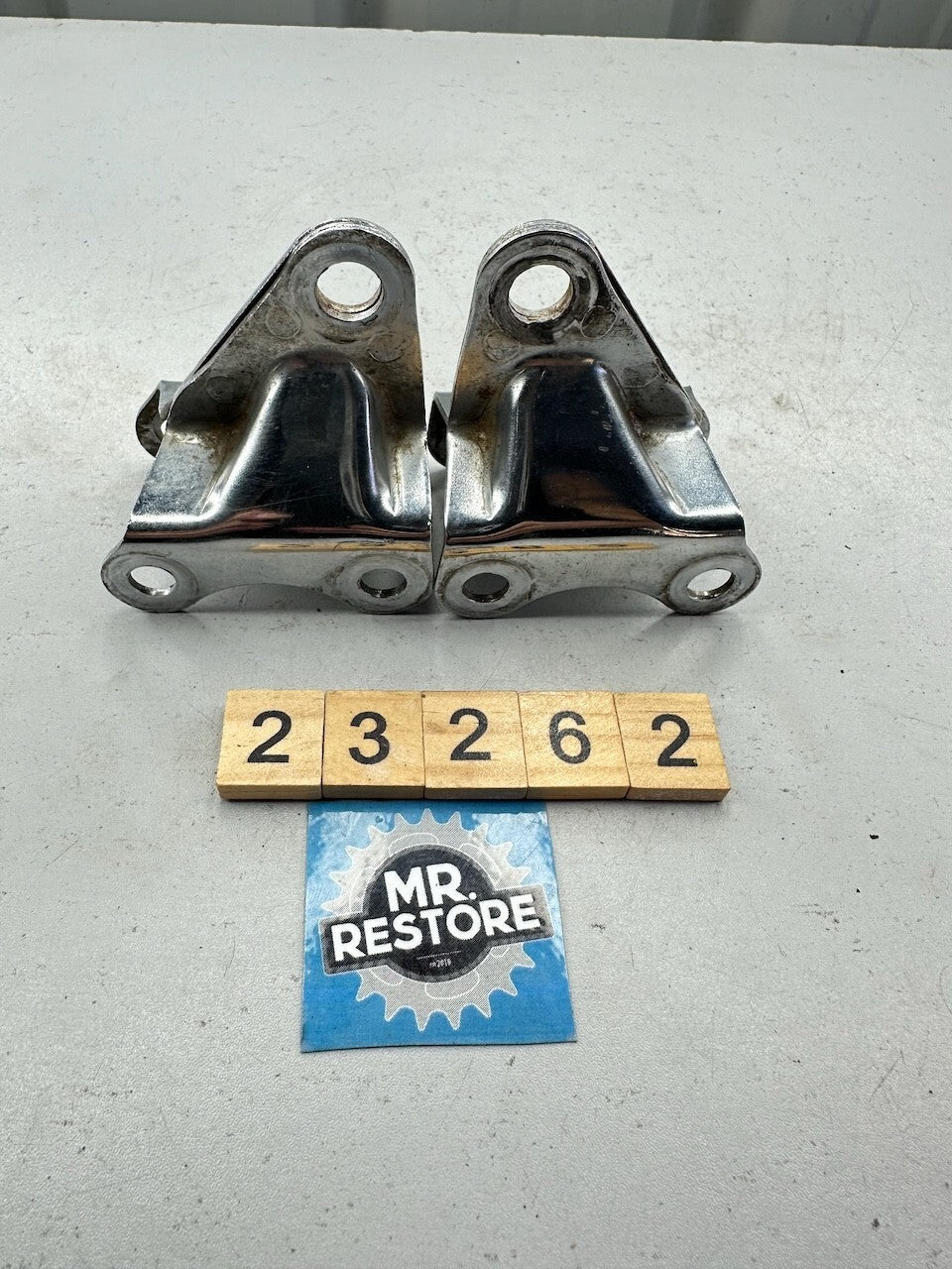 Yamaha XS1100 '78-81' Engine Stay Mounts 2 & 3 - 2H7-21316  2H7-21315
