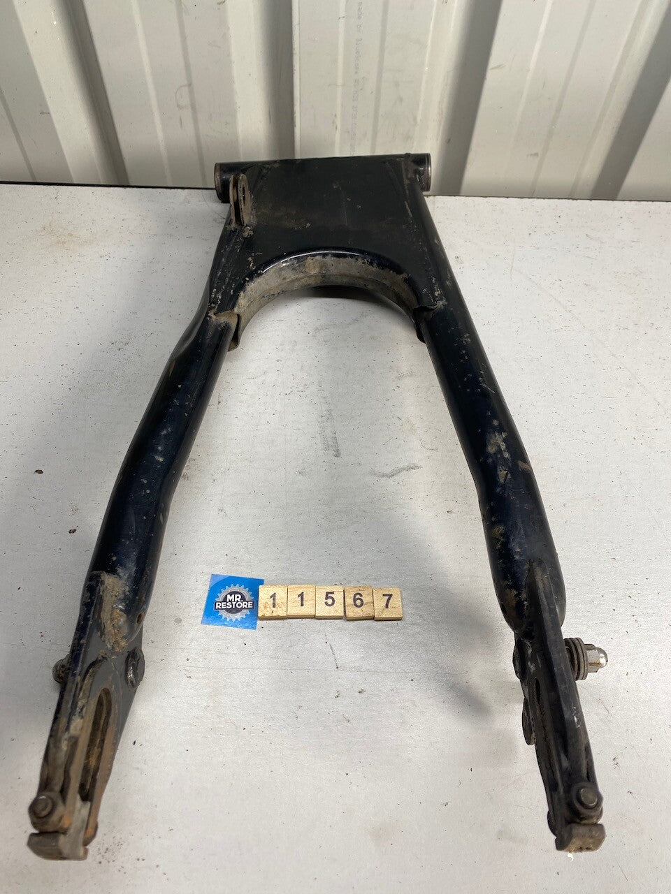 Suzuki GSX400 GSX250 GS450 Swing Arm 61000-44400-019