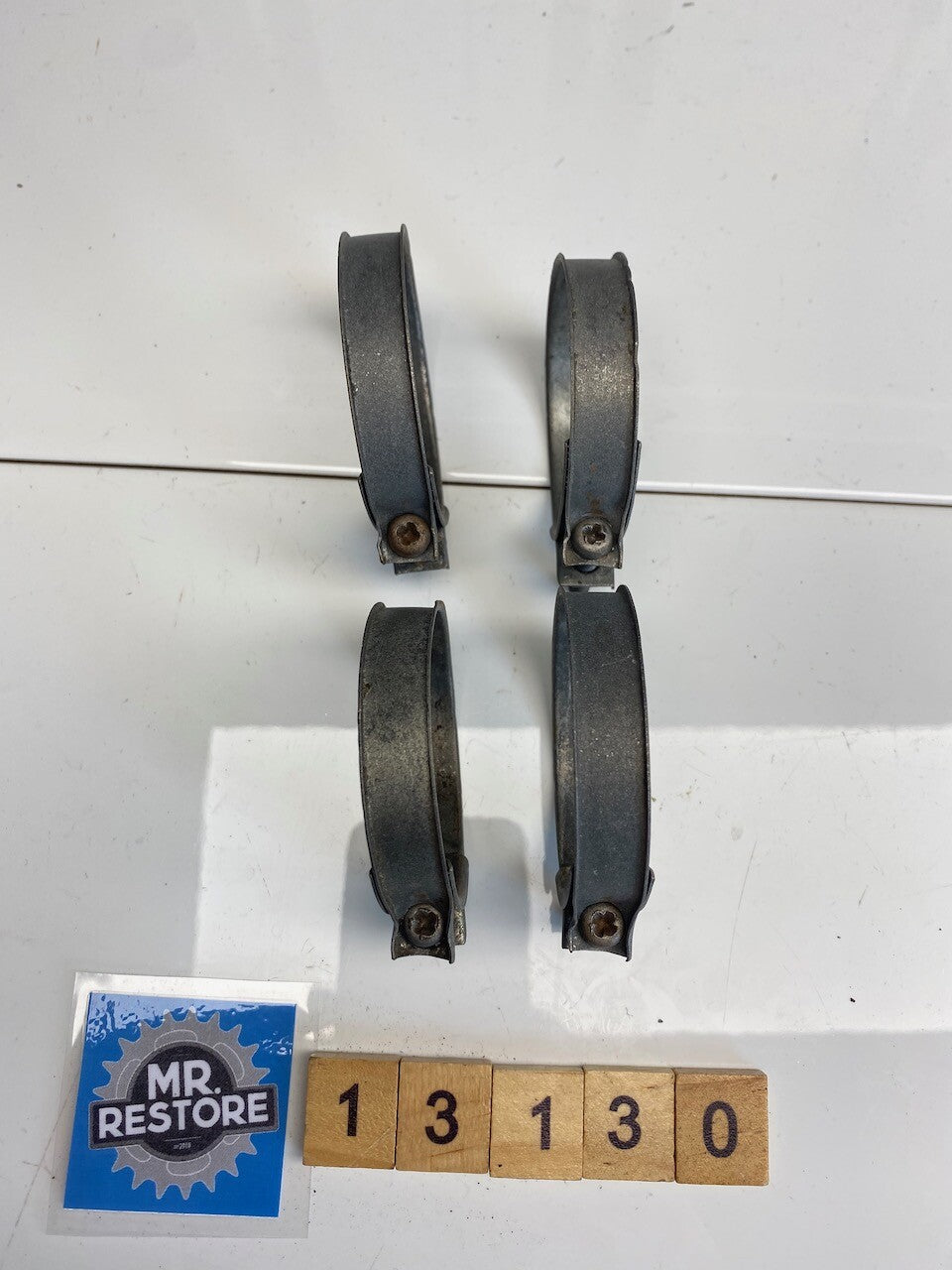 Kawasaki Z250 Z400 KL250 KE250 Carburettor Carb Clamp Clips 92037-1021 (4 avail)