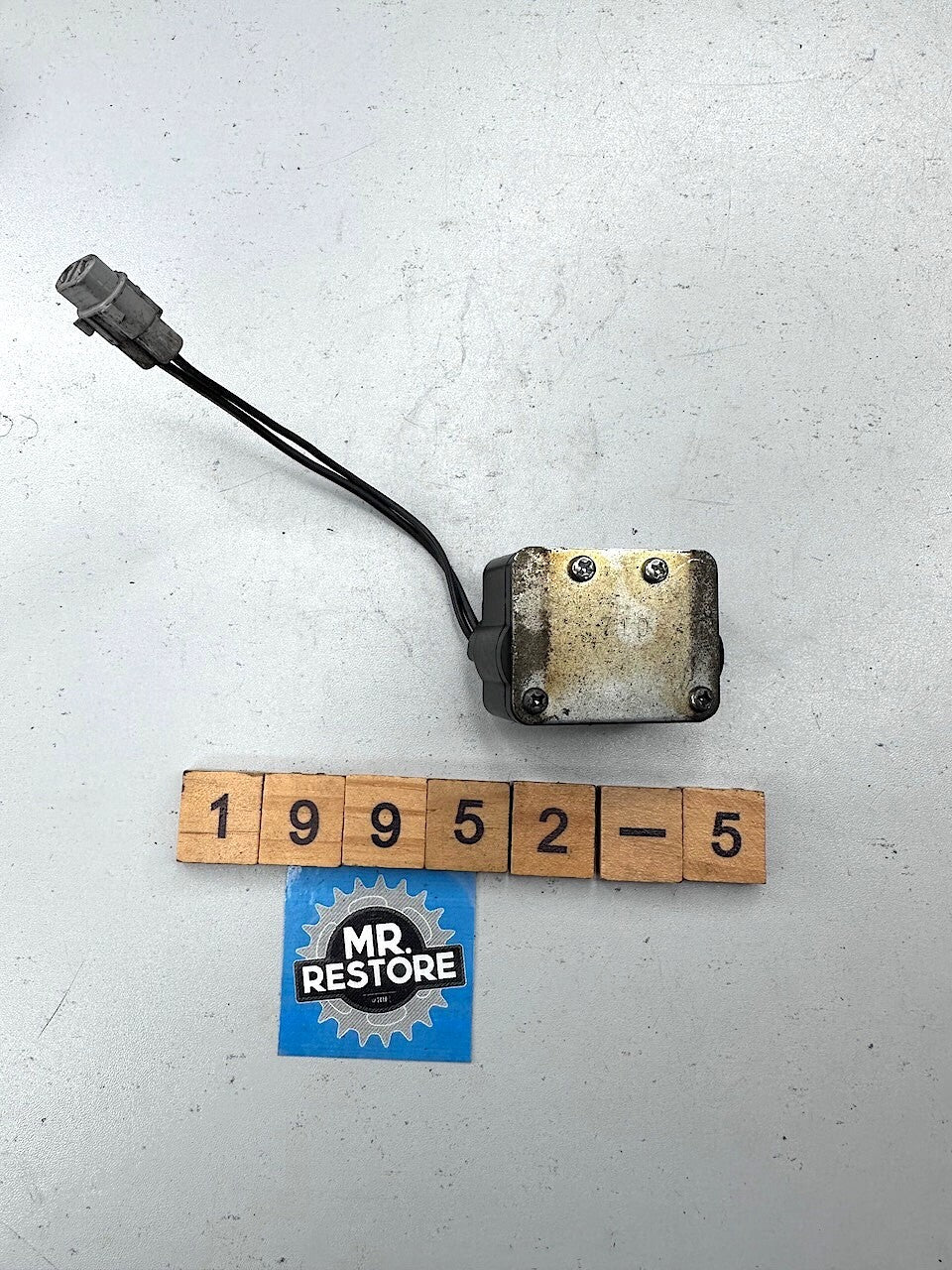 Suzuki GSX1400 GSX1300 GSXR1000 GSXR750 TL1000 Fuel Cut Sensor 33960-02F00