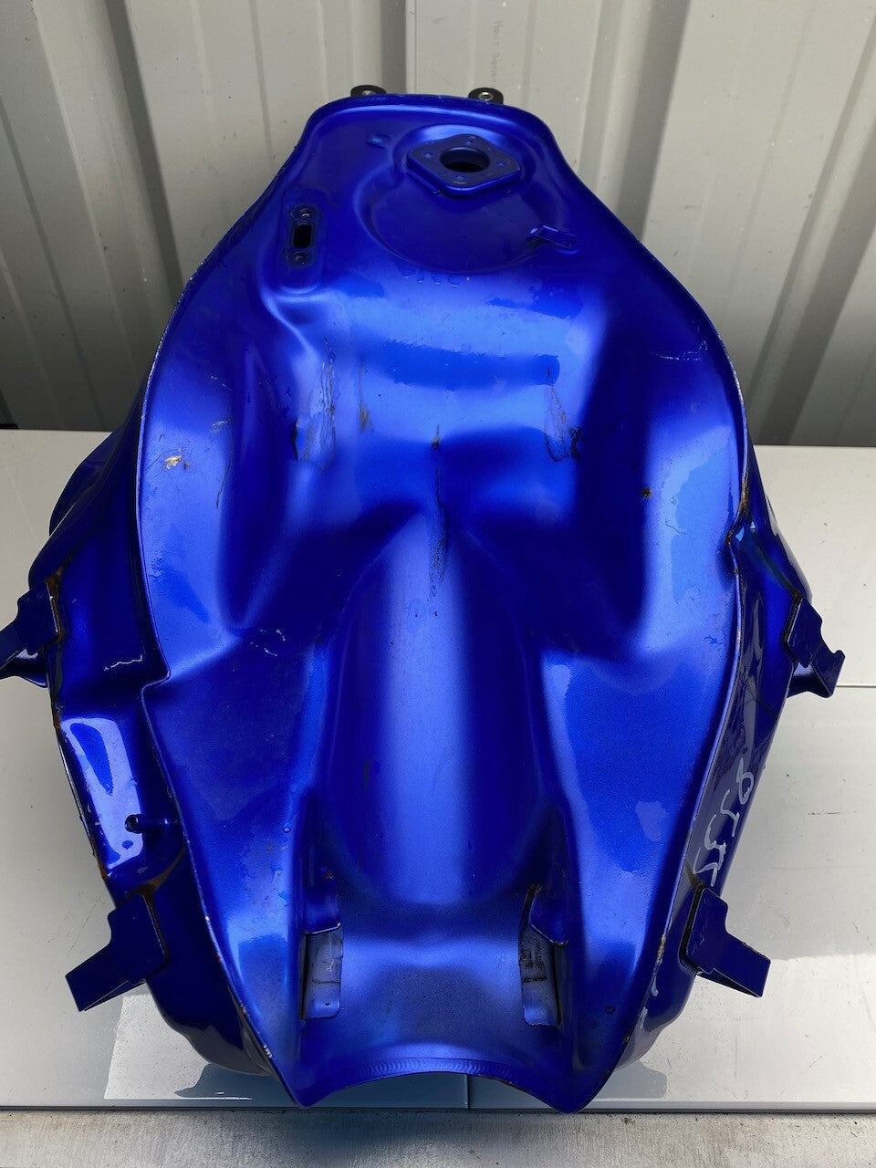 Kawasaki EX250 Ninja 250 Fuel Tank & Cap (no key) 2010-2011 (DAMAGED)