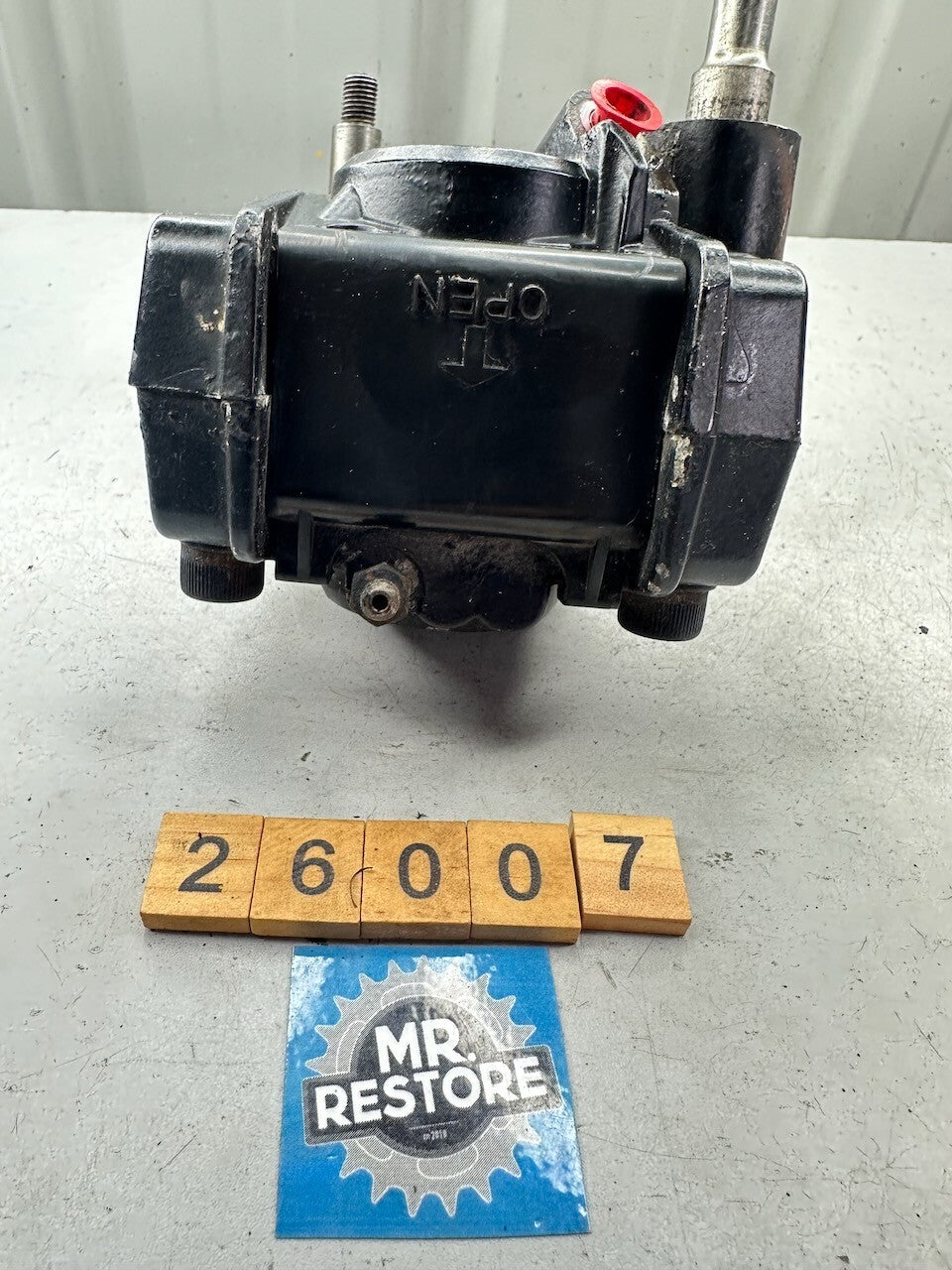 Kawasaki Z1300 KZ1300 '79-82' Rear Brake Caliper & Bolts 43041-1018